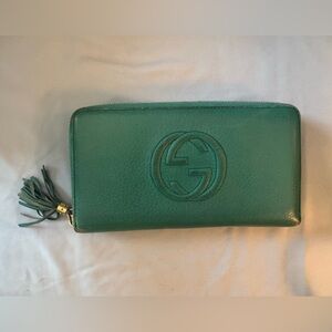 Gucci Turquoise Leather Zip Wallet
